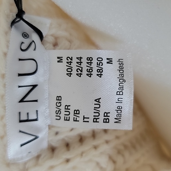 NWT Venus Women Loose Knitted Light Cream Crew Neck Distressed Sweater Size M - Picture 8 of 11
